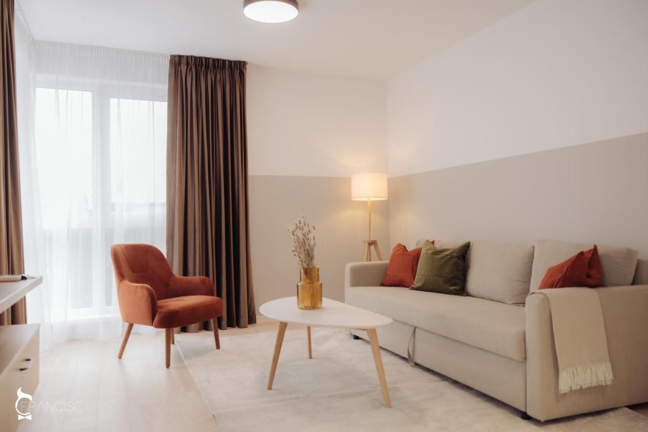 Zen Garden Apartment *